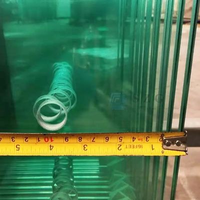 6mm 온화 유리 바닥 가장자리 처리 및 구멍을 뚫고