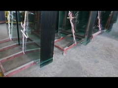 6mm 온화 유리 바닥 가장자리 처리 및 구멍을 뚫고